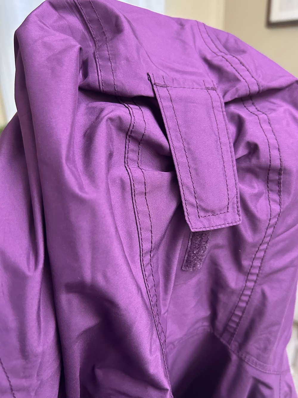 LL Bean Purple Women's Lightweight Rain Jacket size large - Picture 7 of 13
